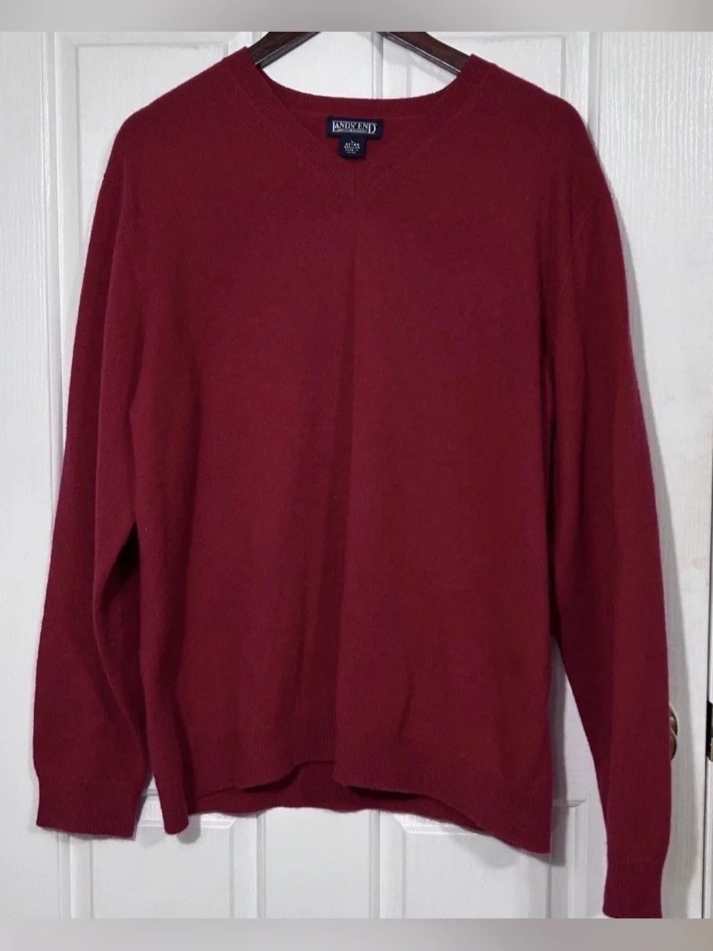 Lands' End Crimson Cashmere V-Neck Sweater Crimson Velvet Mens L 42-44